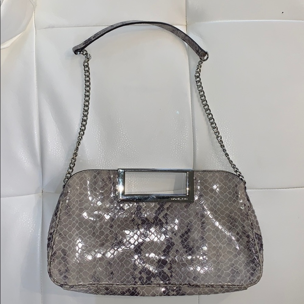 MICHAEL KORS Snakeskin gray clutch